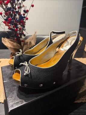 🇺🇸🎉bebe DANA Black Peep-Toe Slingback Heels with Silver Trim